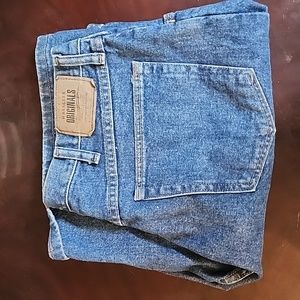 Wrangler relaxed fit shorts size 36